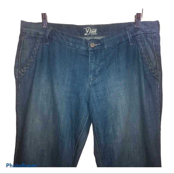 Old Navy Rope Nautical Detail Pocket Jeans - Picture 3 of 6